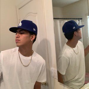 Meet your Posher, Adrian